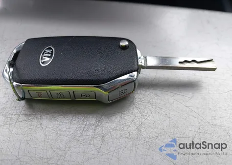 2021 Kia Forte Lxs z USA, uszkodzony, nr VIN 3KPF24AD9ME332755